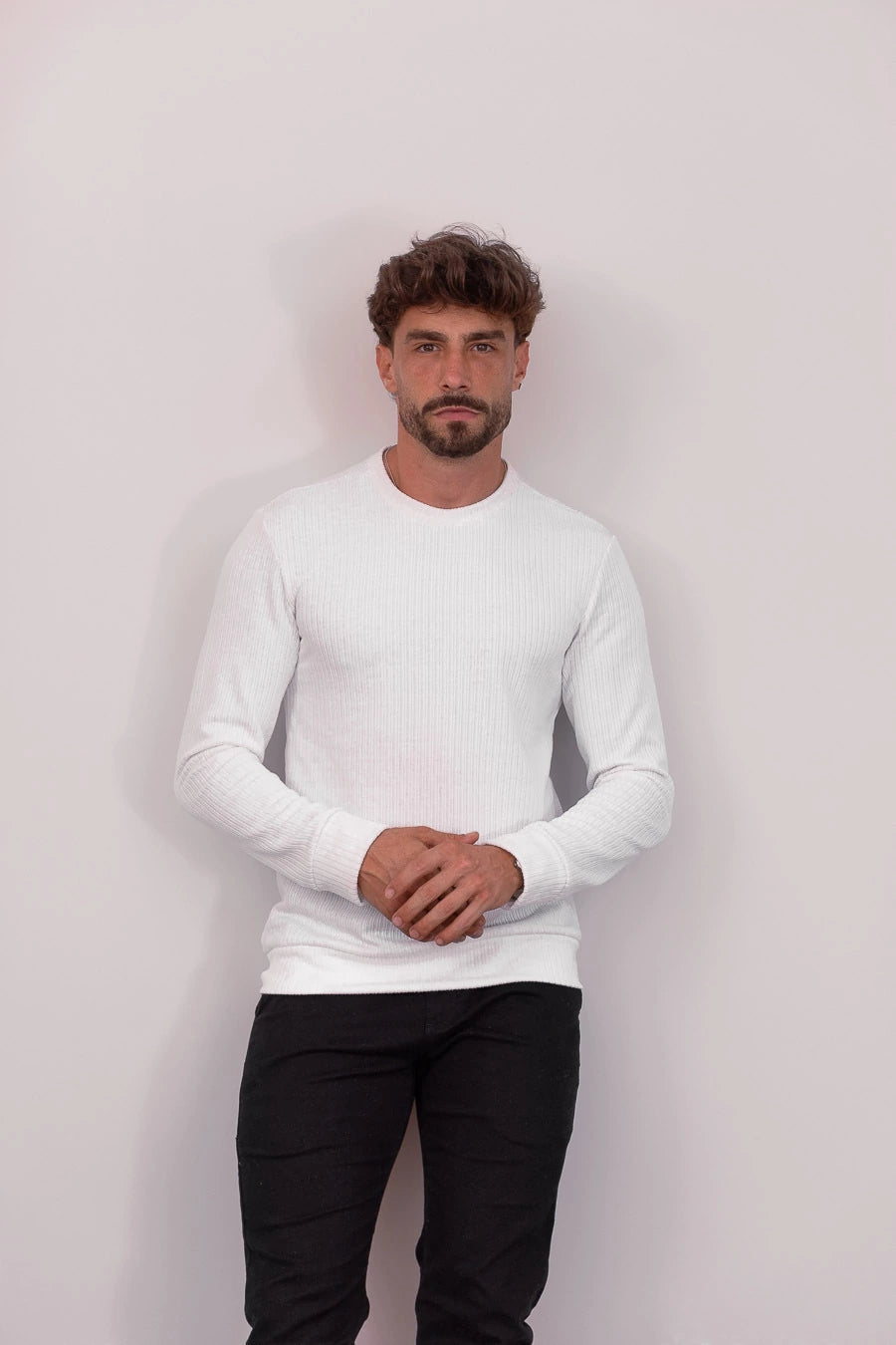 Suéter Masculino Vancouver Branco – Elegância e Conforto Premium